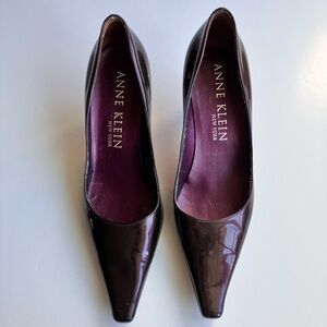 Anne Klein | Italian Made Chrome Finish Pointly Toe Stilleto Heels | Size 8
